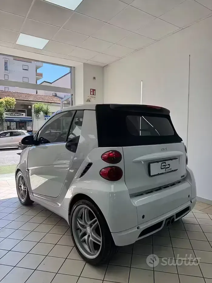 Usata Smart ForTwo Cabrio Brabus 102 CV (75 kW) 2011 Bianco Cabrio