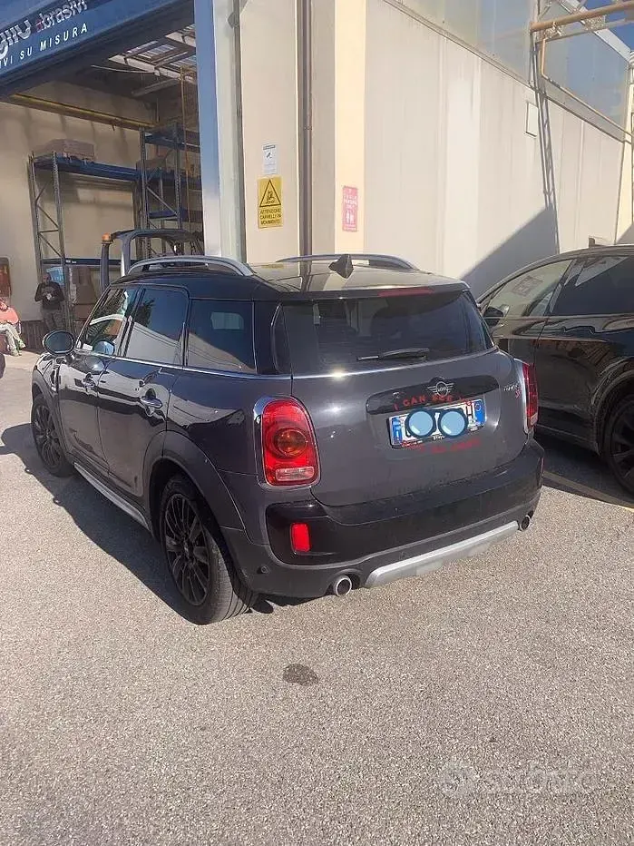 Usata Mini Countryman 190 CV (139 kW) 2020 Grigio SUV