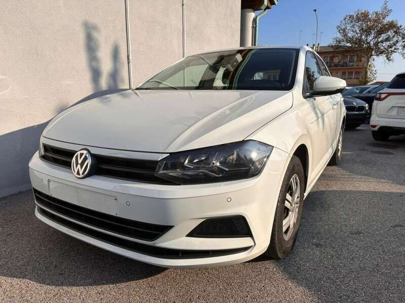 Bianco Usata 2018 VW Polo Comfortline Tre volumi | 13.600 € (Cara) - Immagine 1/4