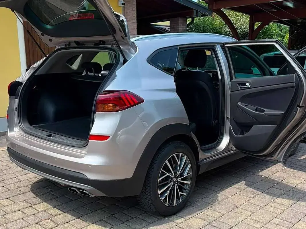 Usata Hyundai Tucson 116 CV (85 kW) 2020 Beige SUV