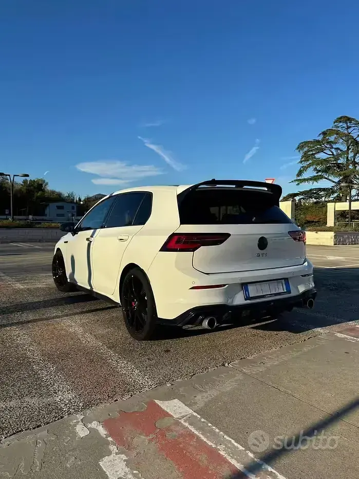 Usata VW Golf VIII GTI 245 CV (180 kW) 2022 Berlina