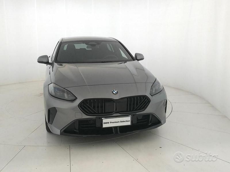 Usata BMW 118 Comfort Edition 150 CV (110 kW) 2024 Grigio Utilitaria
