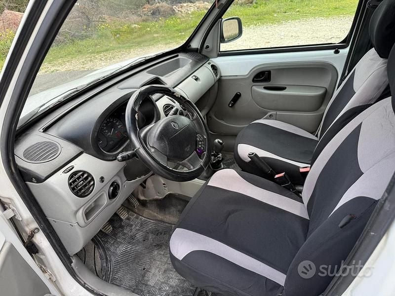 Usata Renault Kangoo 2004 Bianco Monovolume