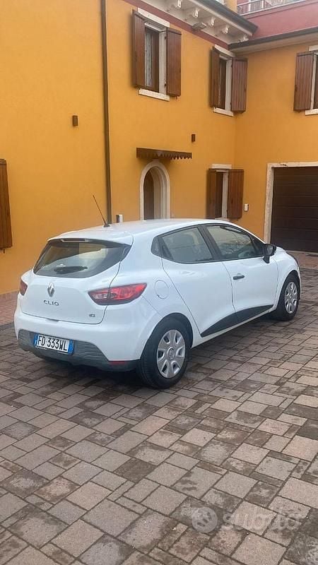 Usata Renault Clio IV 78 CV (57 kW) 2016 Bianco Furgone