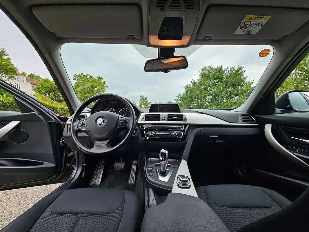 Usata BMW 318 Advantage 150 CV (110 kW) 2017 Nero Station wagon