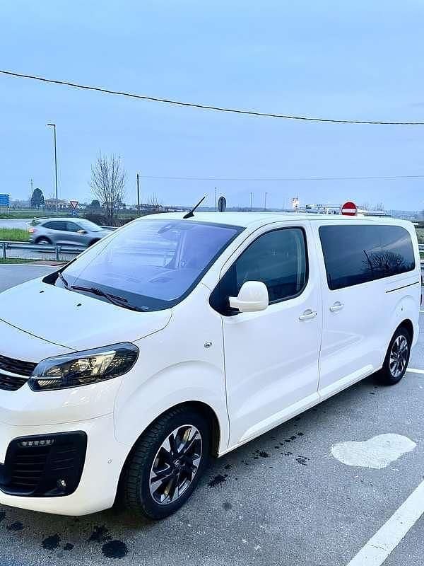 Usata Opel Zafira Life Elegance 180 CV (132 kW) 2021 Bianco Monovolume