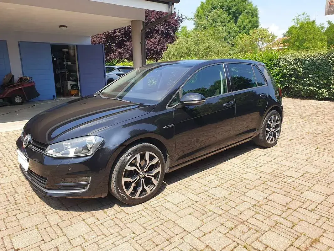 Usata VW Golf VII LOUNGE 150 CV (110 kW) 2015 Nero Berlina