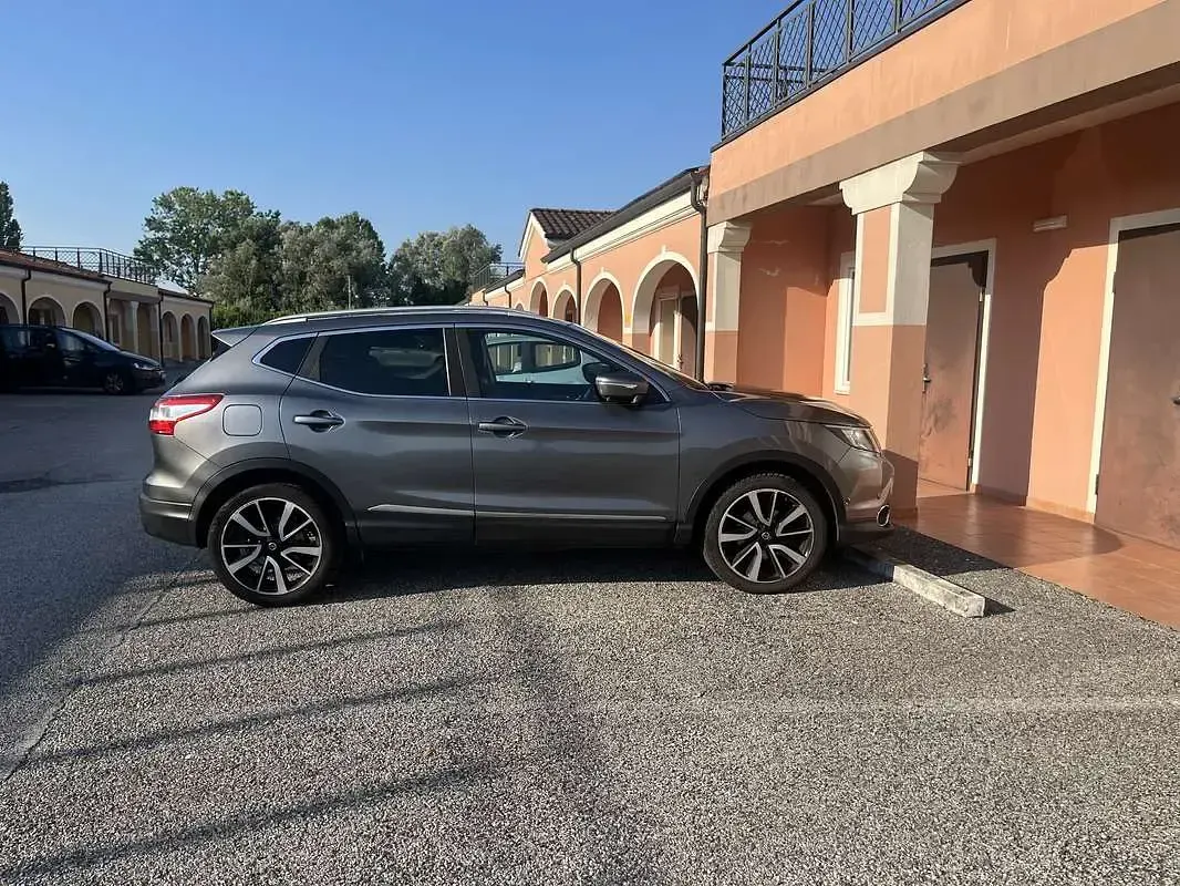 Usata Nissan Qashqai Tekna 116 CV (85 kW) 2014 SUV