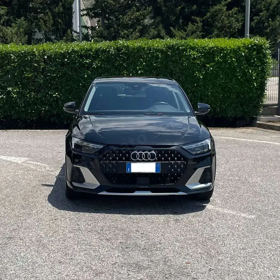 Usata Audi A1 Ambiente 110 CV (80 kW) 2022 Nero mito metallizzato SUV