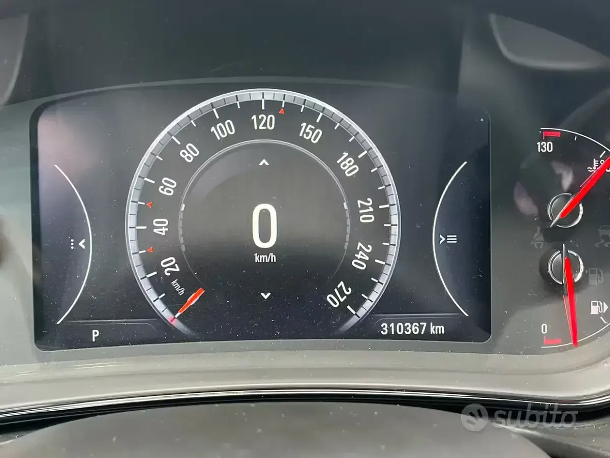 Usata Opel Insignia Cosmo 163 CV (119 kW) 2014 Station wagon