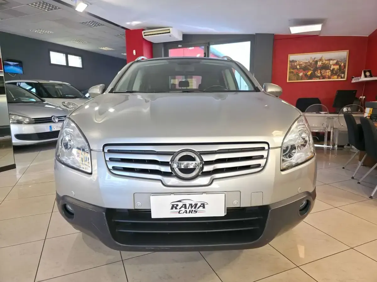 Usata Nissan Qashqai Tekna 110 CV (80 kW) 2009 Argento SUV