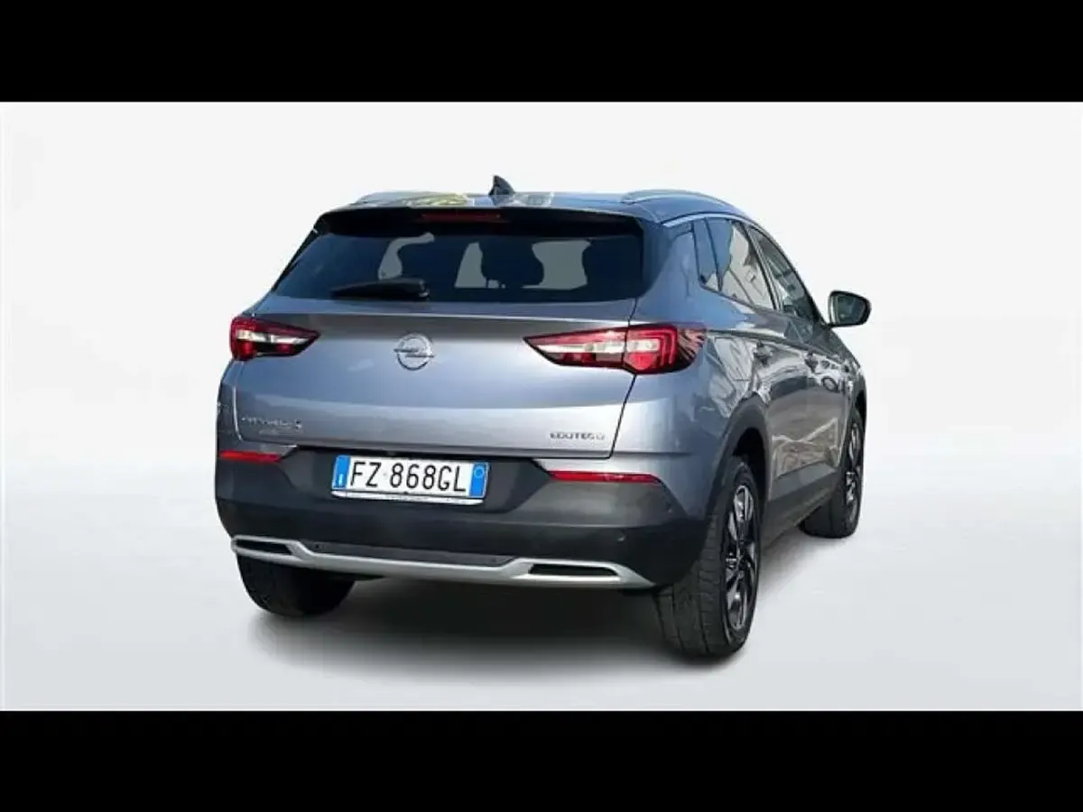 Usata Opel Grandland X Innovation 131 CV (96 kW) 2020 Grigio chiaro SUV