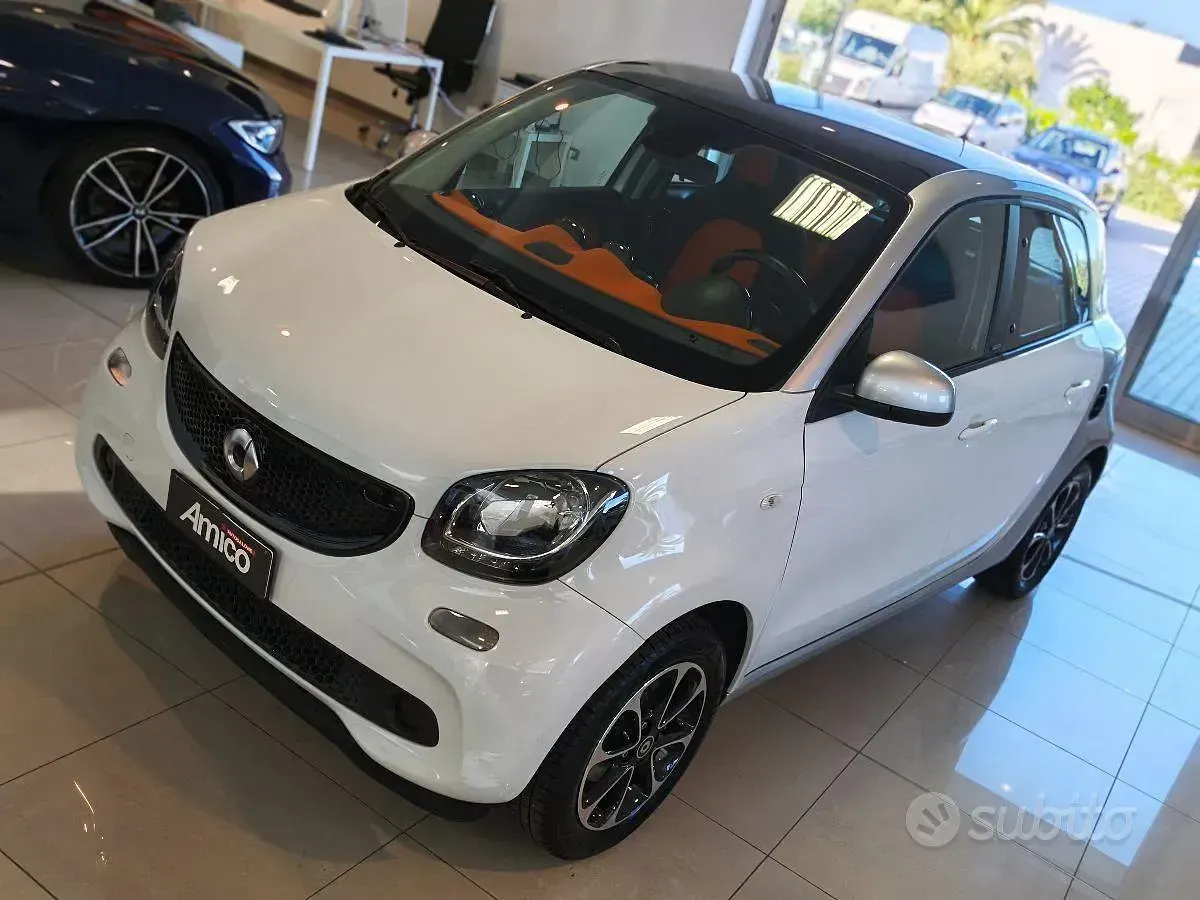 Usata Smart ForFour Passion 71 CV (52 kW) 2015 Bianco Utilitaria