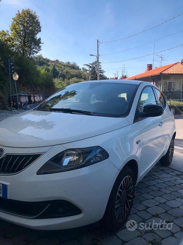 Usata Lancia Ypsilon 2024 Bianco Utilitaria