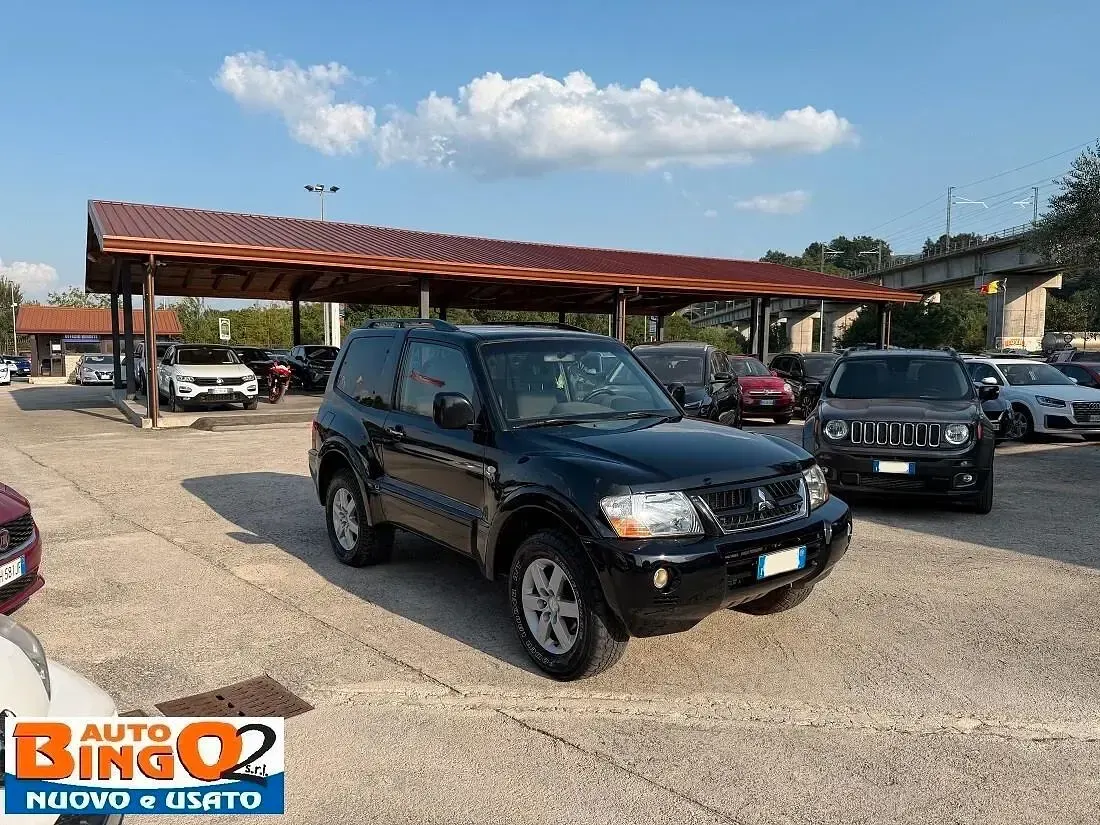 Usata Mitsubishi Pajero Instyle 160 CV (117 kW) 2005 Nero SUV
