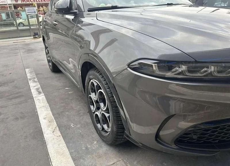 Usata Alfa Romeo Tonale Sprint 131 CV (96 kW) 2024 Grigio SUV