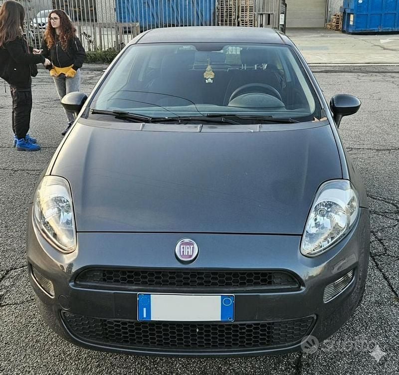 Usata Fiat Punto Street 69 CV (50 kW) 2014 Utilitaria