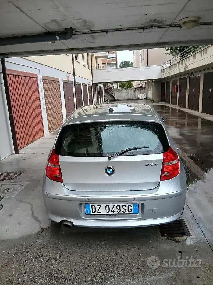 Usata BMW 118 143 CV (105 kW) 2009 Utilitaria