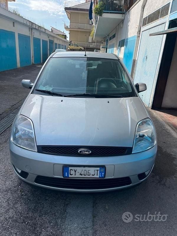 Usata Ford Fiesta 2005 Utilitaria