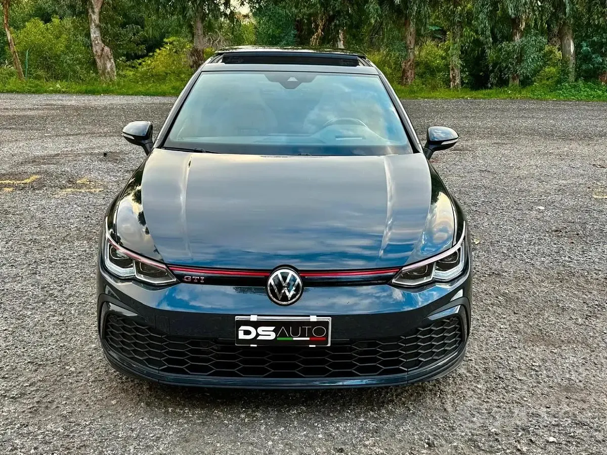 Usata VW Golf VIII GTI 245 CV (180 kW) 2020 Grigio Berlina