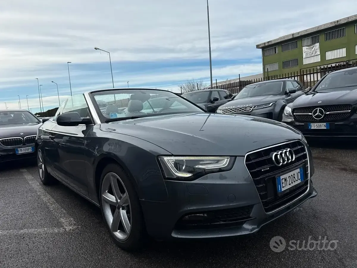 Usata Audi A5 Cabriolet Advanced 245 CV (180 kW) 2012 Grigio Cabrio