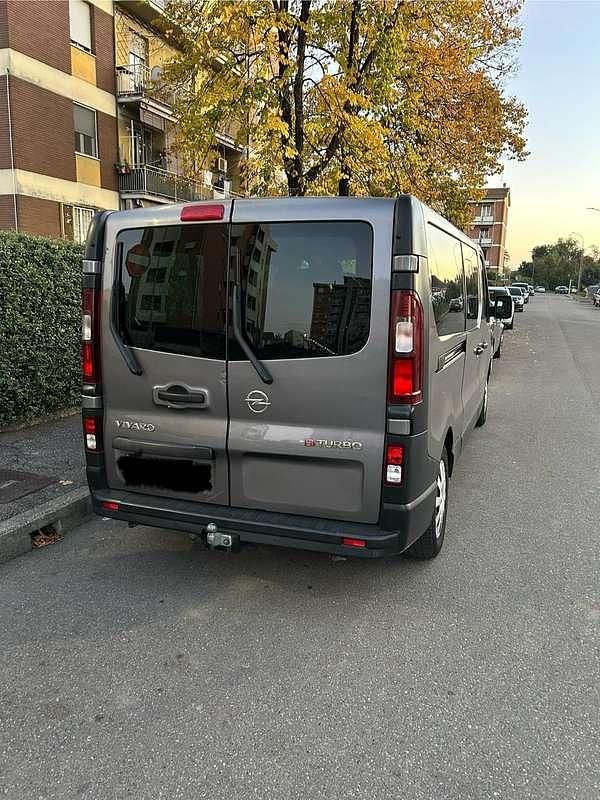Occasion Opel Vivaro 145 ch (106 kW) 2017 Gris Monospace