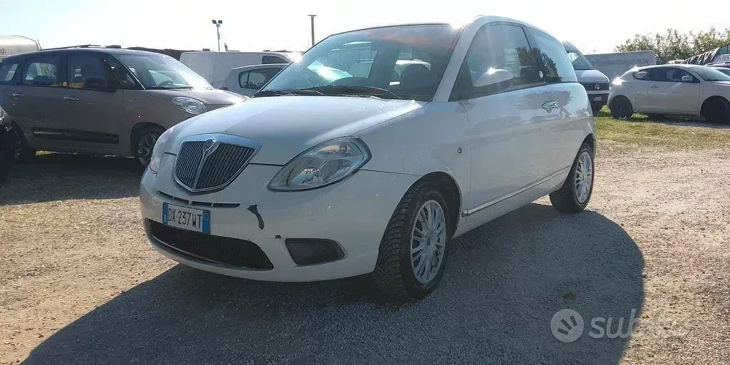 Usata Lancia Ypsilon 77 CV (56 kW) 2009 Bianco Utilitaria