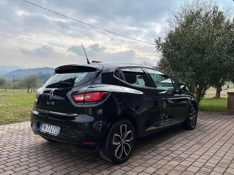 Usata Renault Clio IV 90 CV (66 kW) 2018 Nero Berlina