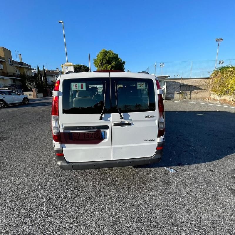 Bianco Usata 2014 Mercedes Vito Furgone | 8000 € - Immagine 1/4
