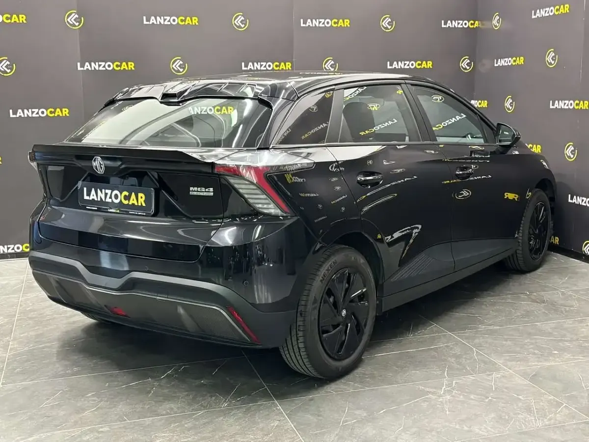 Usata MG MG4 EV 53 kW (73 CV) 2023 Nero Utilitaria