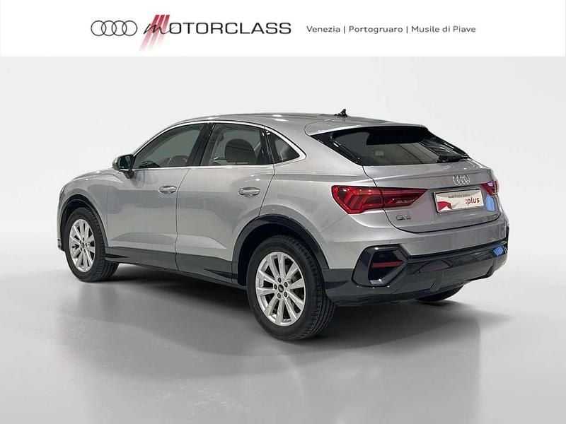 Usata Audi Q3 Sportback Business Plus 150 CV (110 kW) 2022 Argento metallizzato SUV