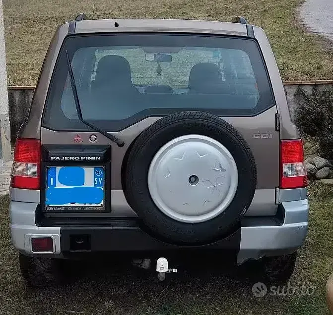 Usata Mitsubishi Pajero 129 CV (94 kW) 2002 Grigio SUV