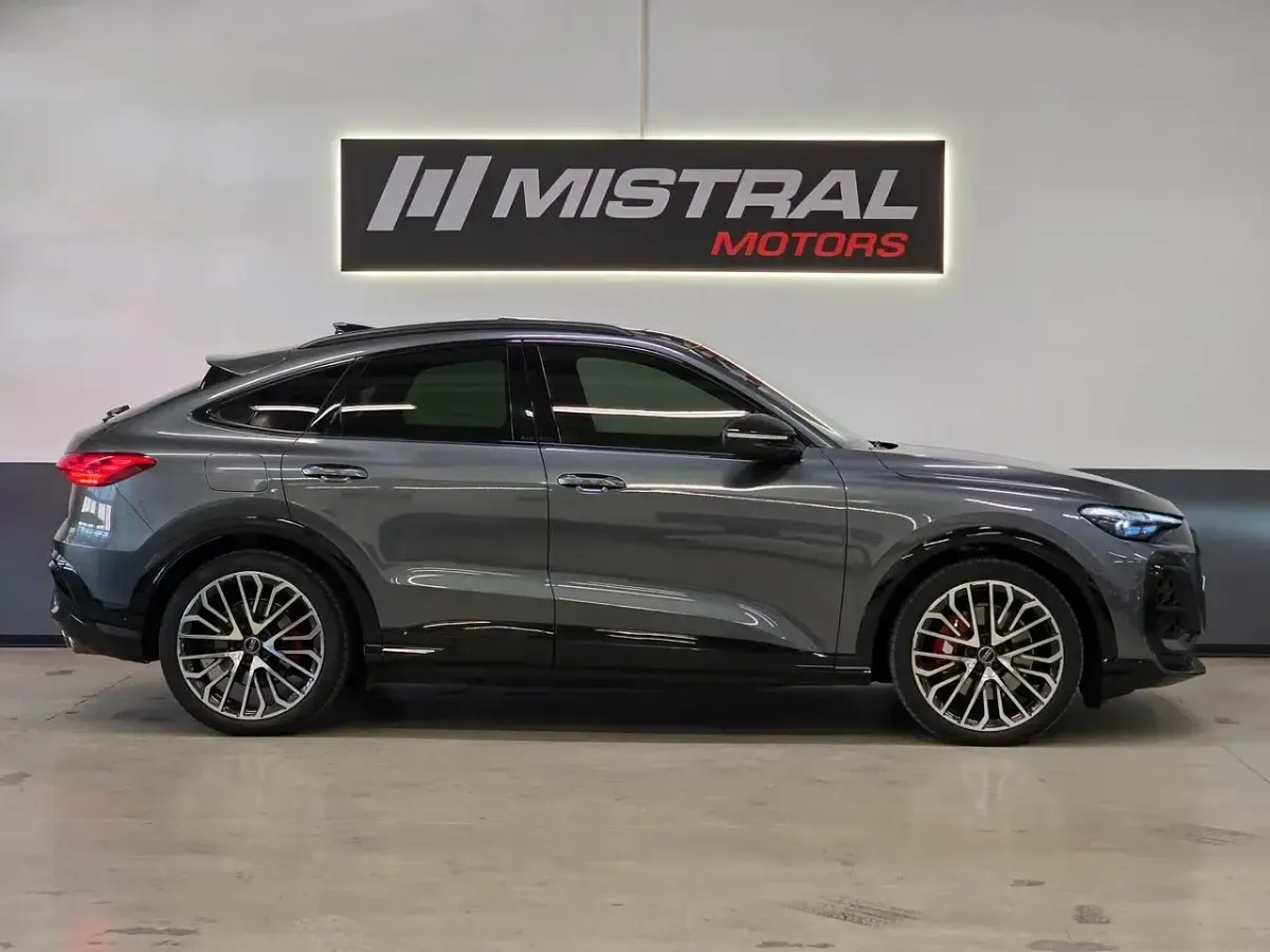 Usata Audi SQ5 Sportback Ambiente 367 CV (269 kW) 2025 Grigio SUV