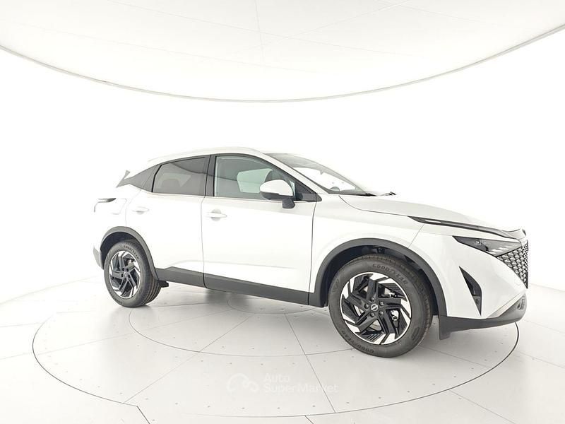 Bianco Nuova 2025 Nissan Qashqai N-Connecta SUV | 30.300 € (Cara) - Immagine 1/4