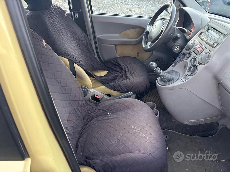 Usata Fiat Panda Dynamic 54 CV (39 kW) 2005 Giallo Utilitaria