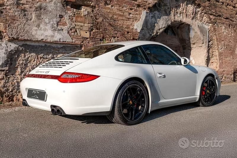 Usata Porsche 911 Carrera 4S 385 CV (283 kW) 2010 Bianco Coupé