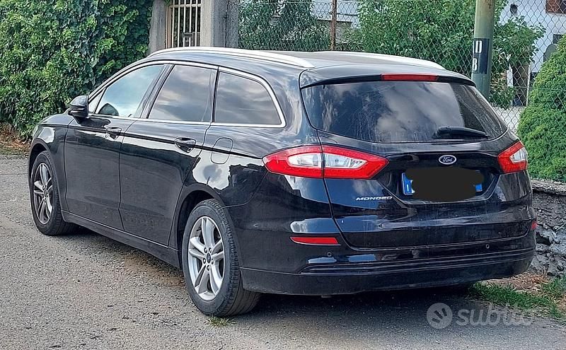 Usata Ford Mondeo 150 CV (110 kW) 2016 Nero Station wagon
