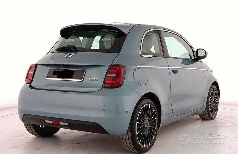 Usata Fiat 500e 42 kW (58 CV) 2022 Grigio Berlina