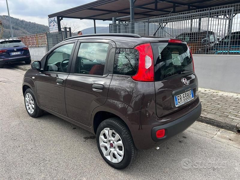Usata Fiat Panda Lounge 80 CV (58 kW) 2013 Marrone Utilitaria