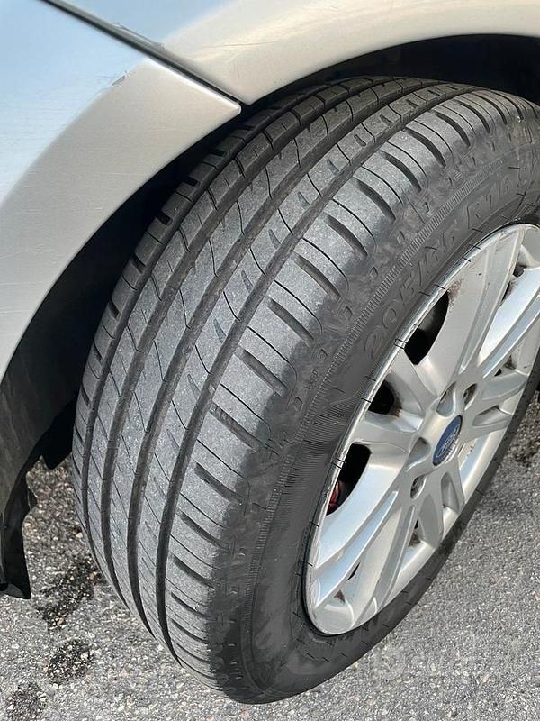 Usata Ford Focus 2006 Grigio Berlina