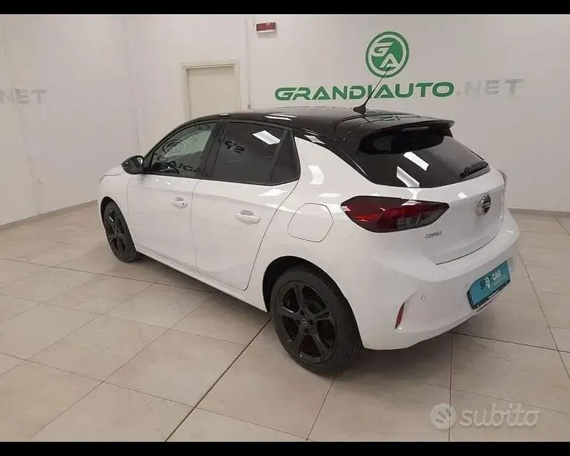 Usata Opel Corsa S 102 CV (75 kW) 2023 Bianco Utilitaria