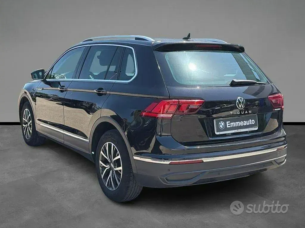 Usata VW Tiguan Life 150 CV (110 kW) 2022 Nero SUV