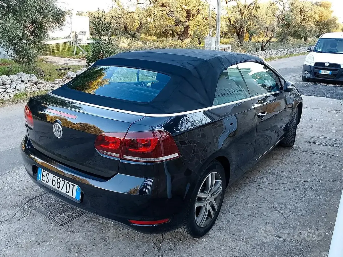 Usata VW Golf Cabriolet 105 CV (77 kW) 2013 Nero Cabrio