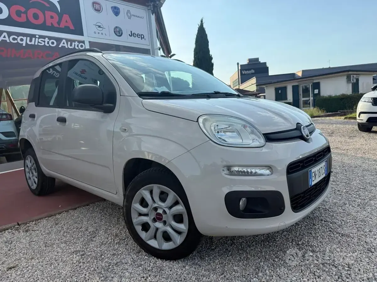 Usata Fiat Panda Lounge 80 CV (58 kW) 2012 Grigio Utilitaria