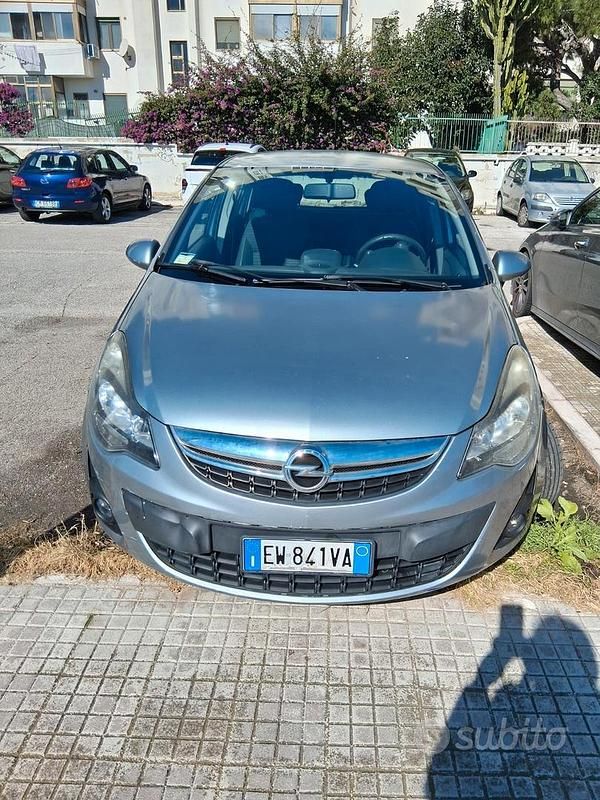 Usata Opel Corsa 75 CV (55 kW) 2014 Utilitaria