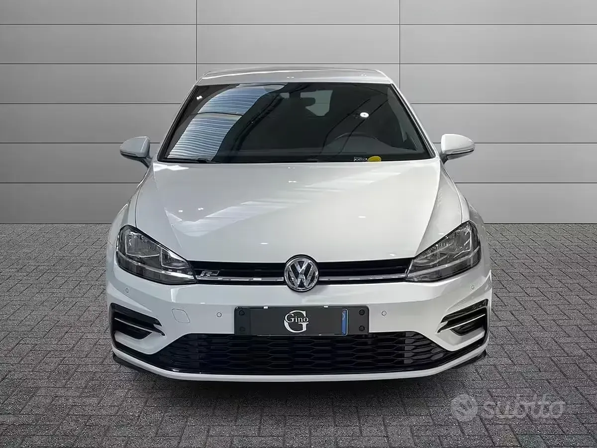 Używany VW Golf VII Sportline 150 KM (110 kW) 2020 Biały Sedan/Limuzyna