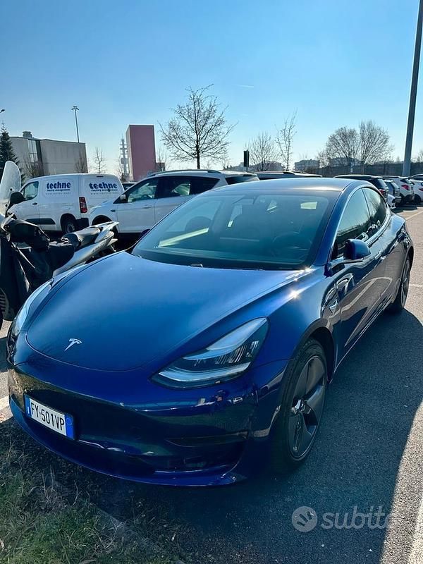 Usata Tesla Model 3 366 kW (498 CV) 2020 Blu Berlina