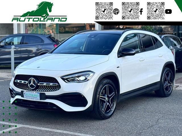 Bianco Usata 2021 Mercedes GLA250 SUV | 38.990 € (Molto cara) - Immagine 1/4