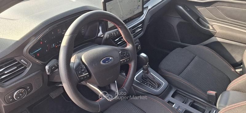 Usata Ford Focus ST-Line 155 CV (114 kW) 2024 Argento Berlina