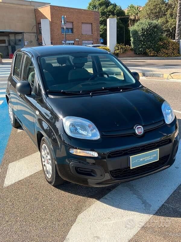 Usata Fiat Panda S 70 CV (51 kW) 2022 Nessuno(met.) Utilitaria